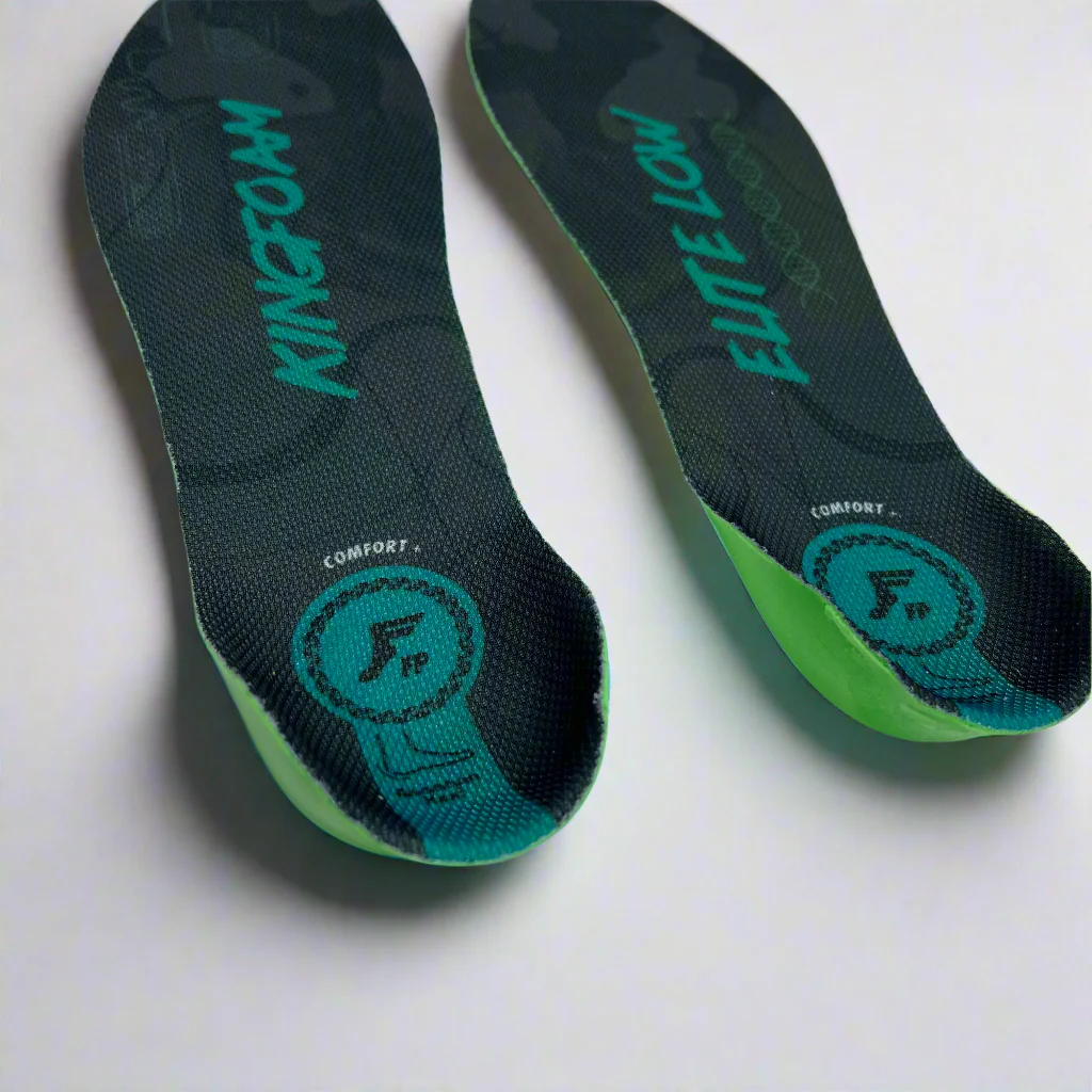 FOOTPRINT – Kingfoam Quantum Heel Lo Black Camo Green