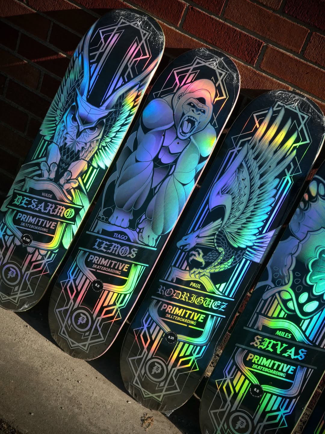 Primitive Spectra Foil Silvas Butterfly 8.5" — Plateau | N4 Skateshop
