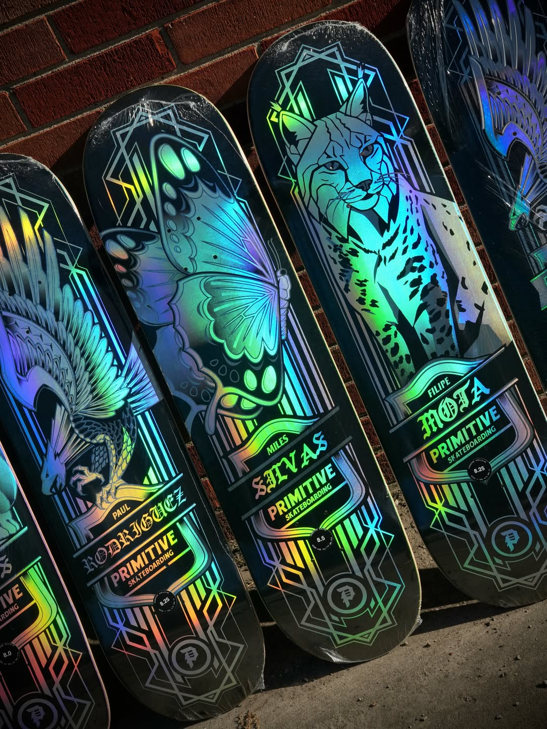 Primitive Spectra Foil Desarmo Owl 8.125" — Plateau | N4 Skateshop