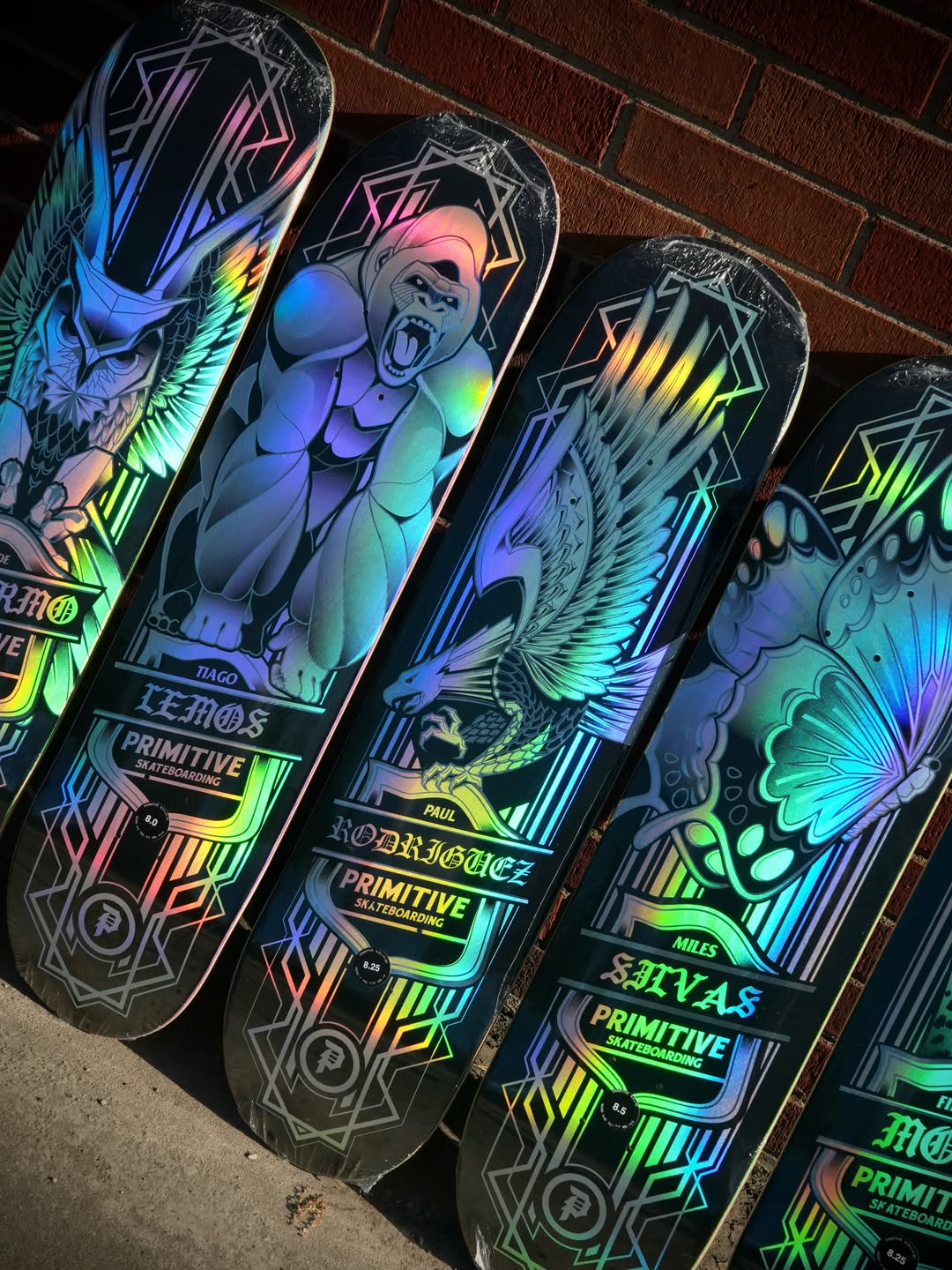 Primitive Spectra Foil Desarmo Owl 8.125" — Plateau | N4 Skateshop