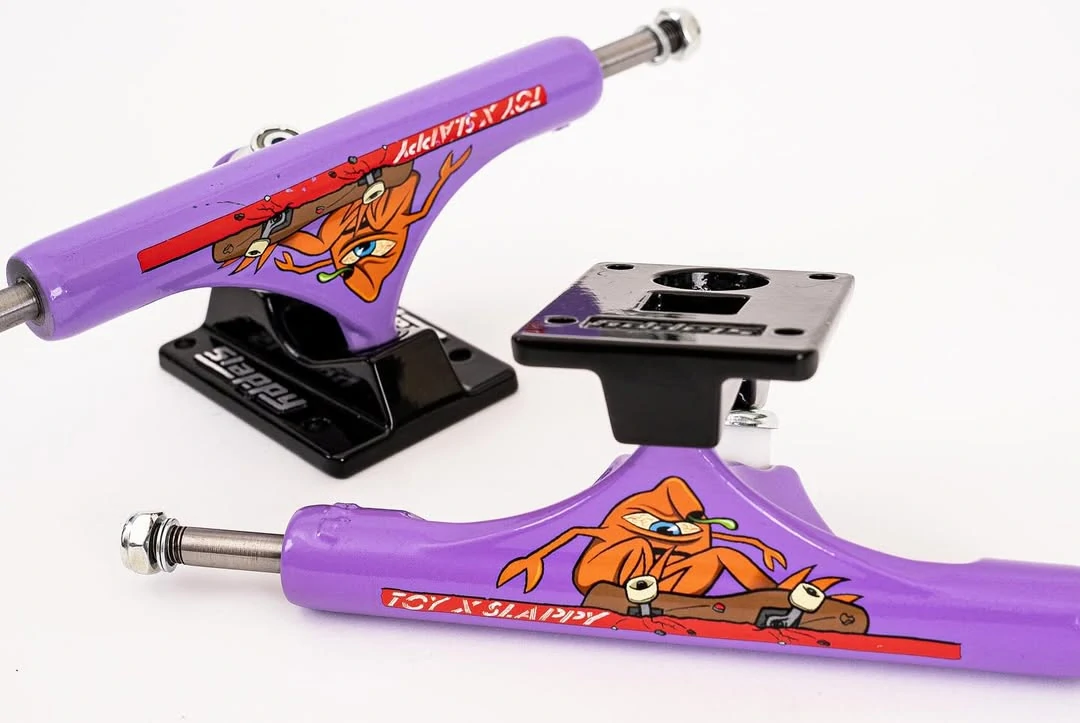 TRUCK ST1 HOLLOW 8.25 TOY MACHINE PURPLE BLACK