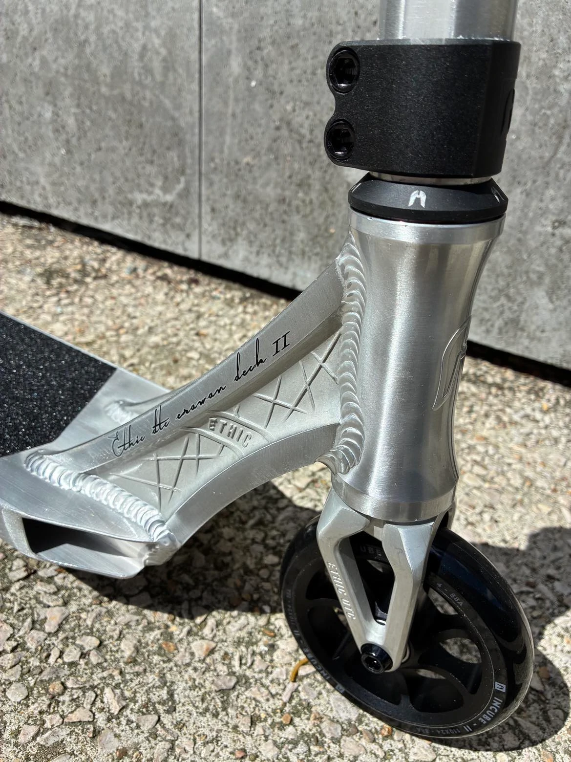 Trottinette Ethic Erawan V2 Brushed M - Livraison Gratuite