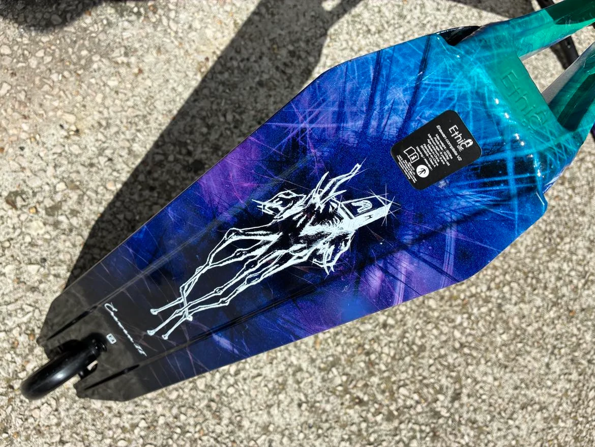 ETHIC ERAWAN V2 Bleu Iridium – Trottinette freestyle park
