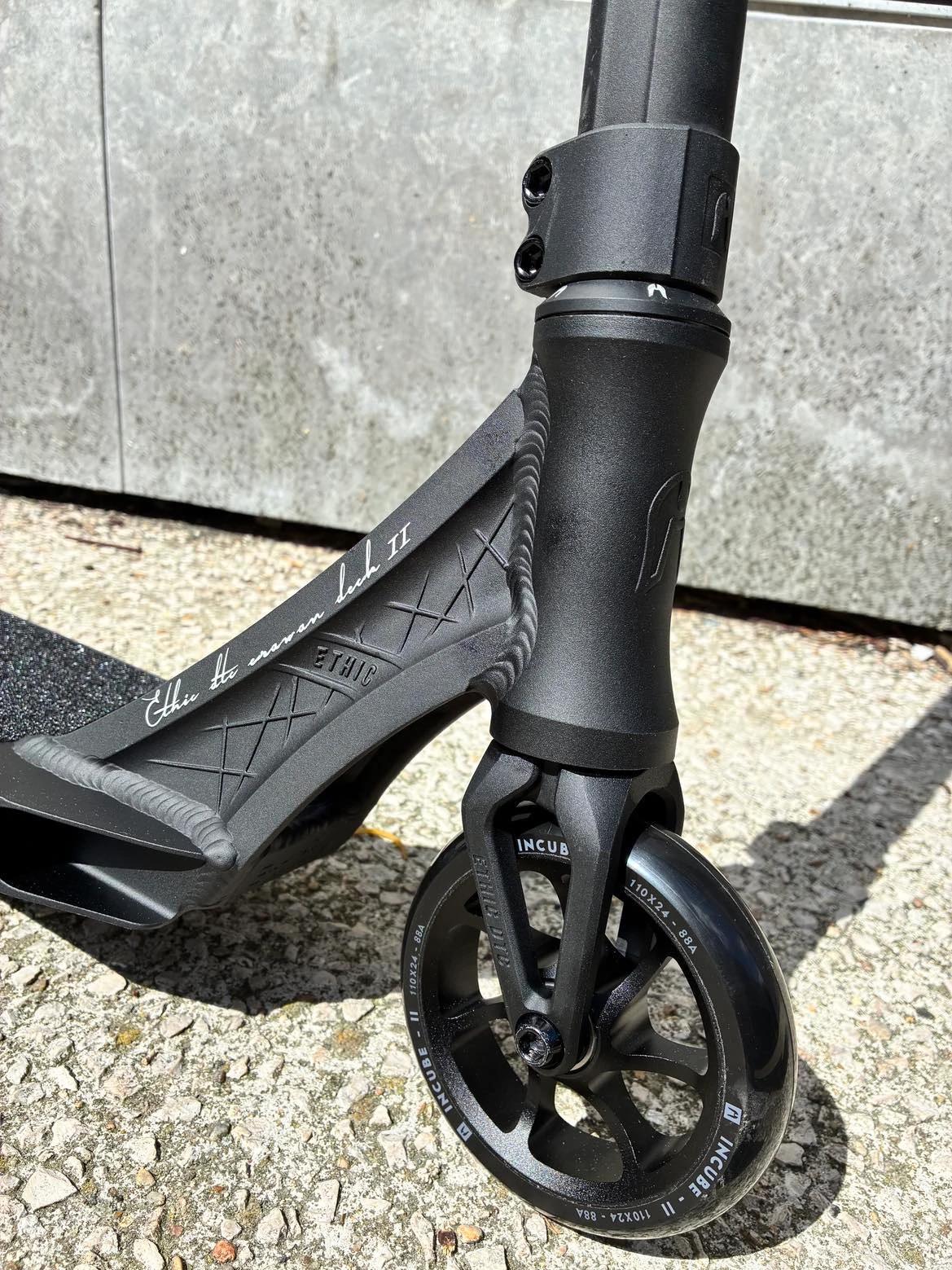 Trottinette ETHIC Erawan V2 Noir