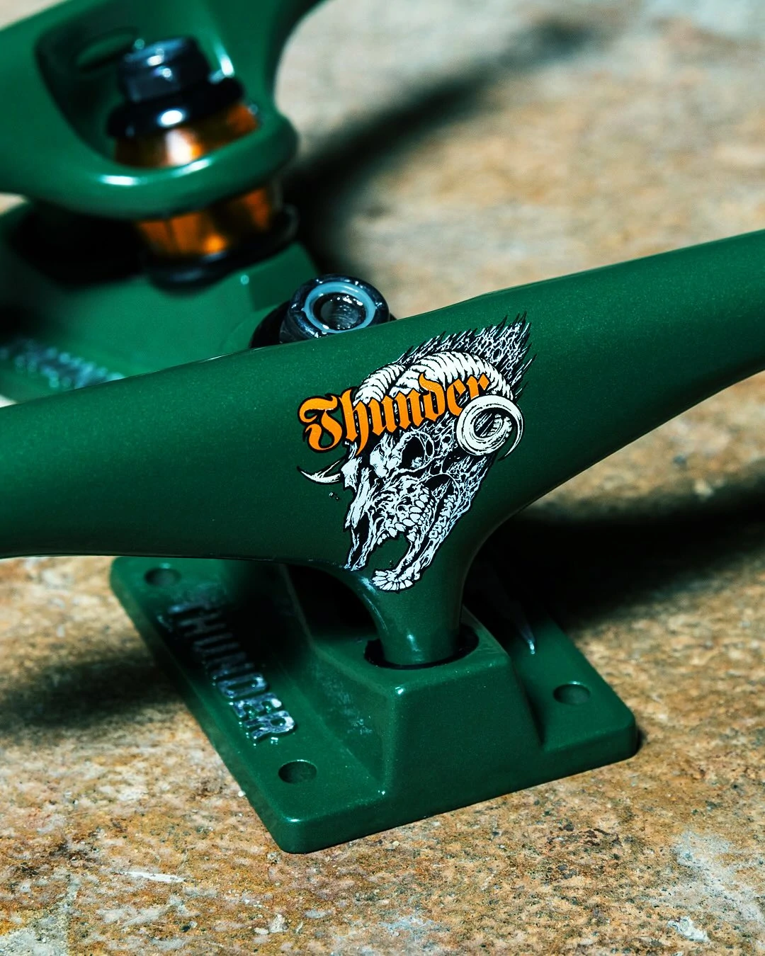 TRUCK TEAM HOLLOW 149 SCREAMING SHADOWHORN GREEN