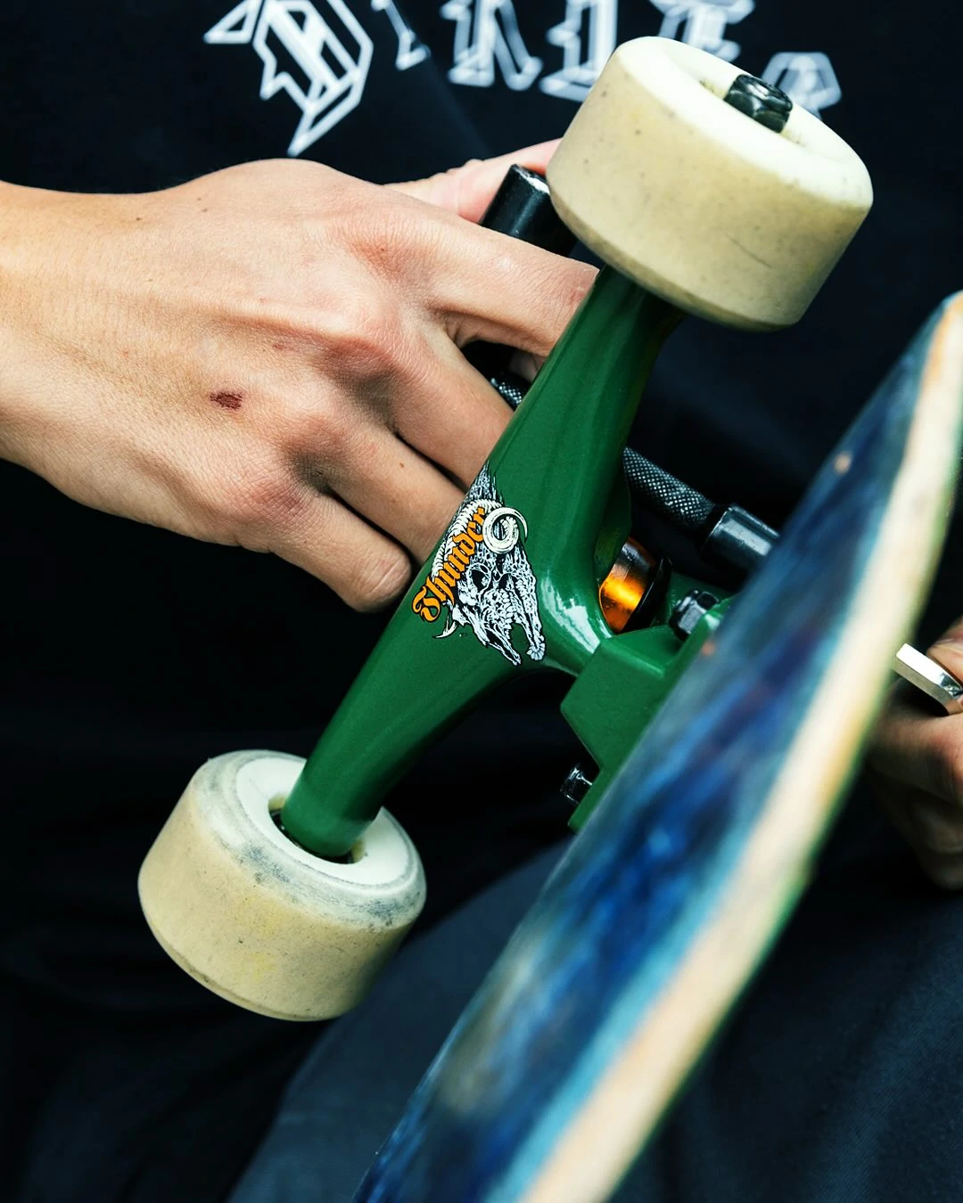 TRUCK TEAM HOLLOW 149 SCREAMING SHADOWHORN GREEN
