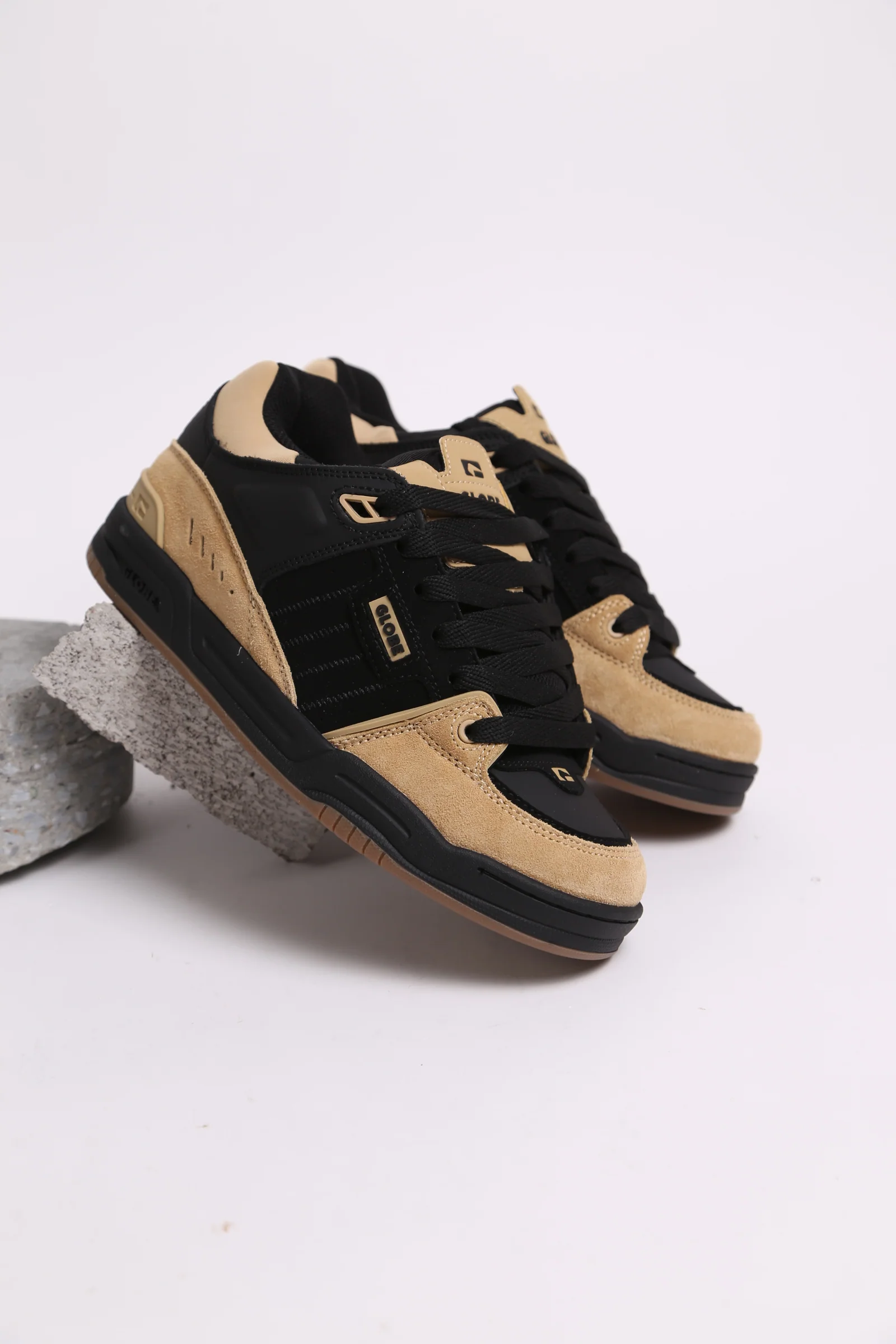 GLOBE Fusion Black Dune – Chaussures de skate robustes