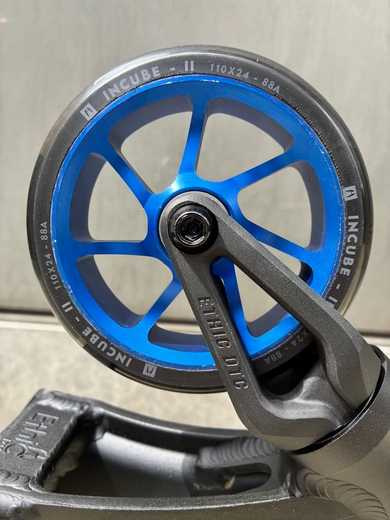 Trottinette ETHIC Erawan V2 Bleu