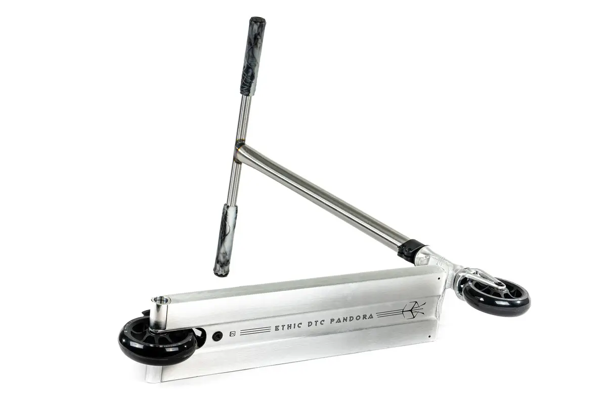 ETHIC Pandora Brushed - Trottinette Freestyle