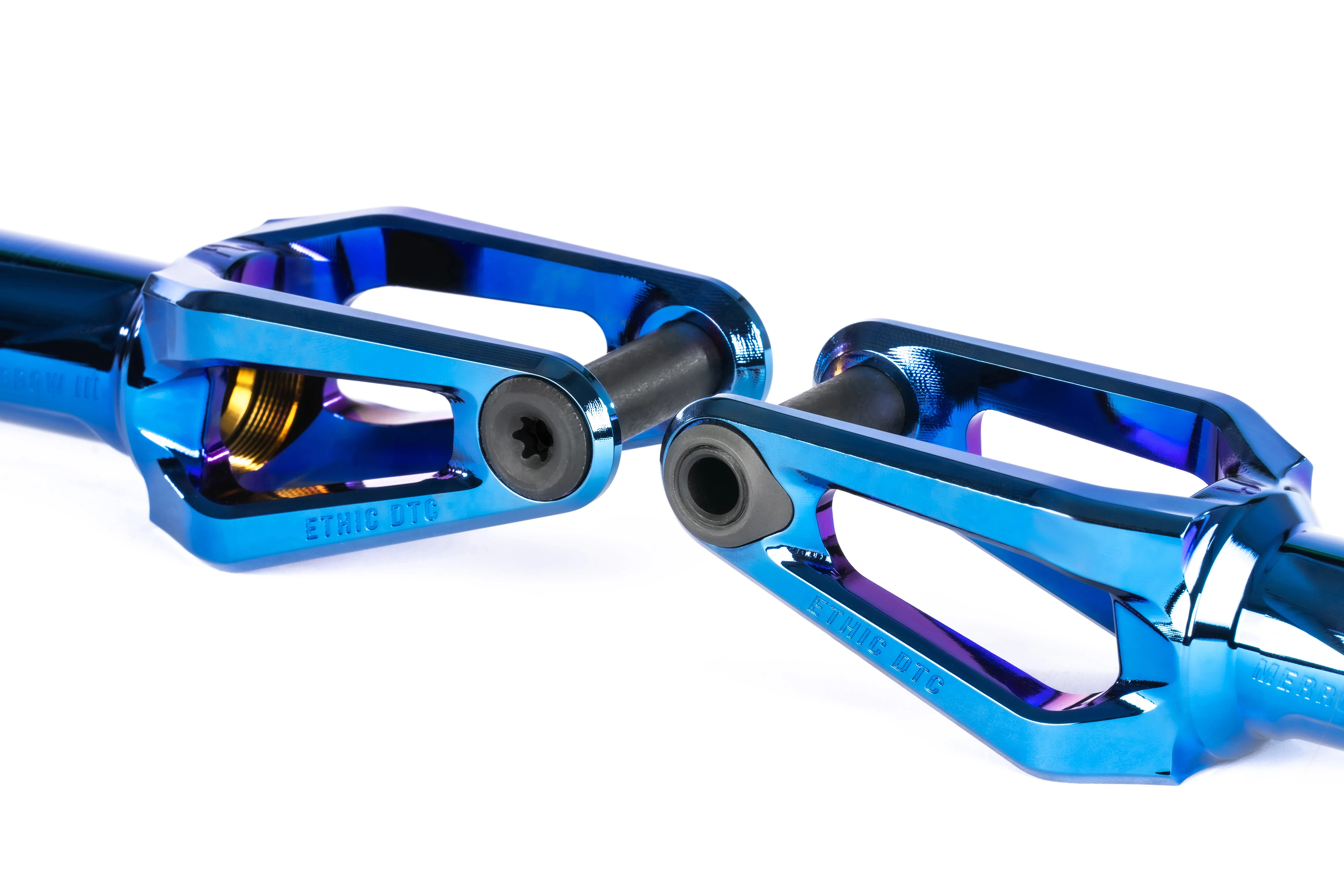 Fourche Ethic Merrow V3 8/12 STD IHC Bleu Chrome