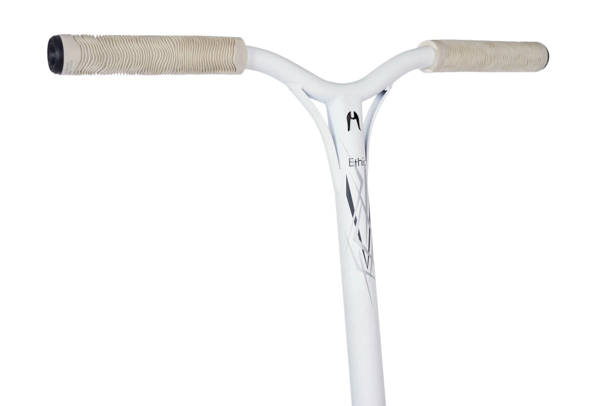 ELEMENTOS – Trottinette freestyle custom N4