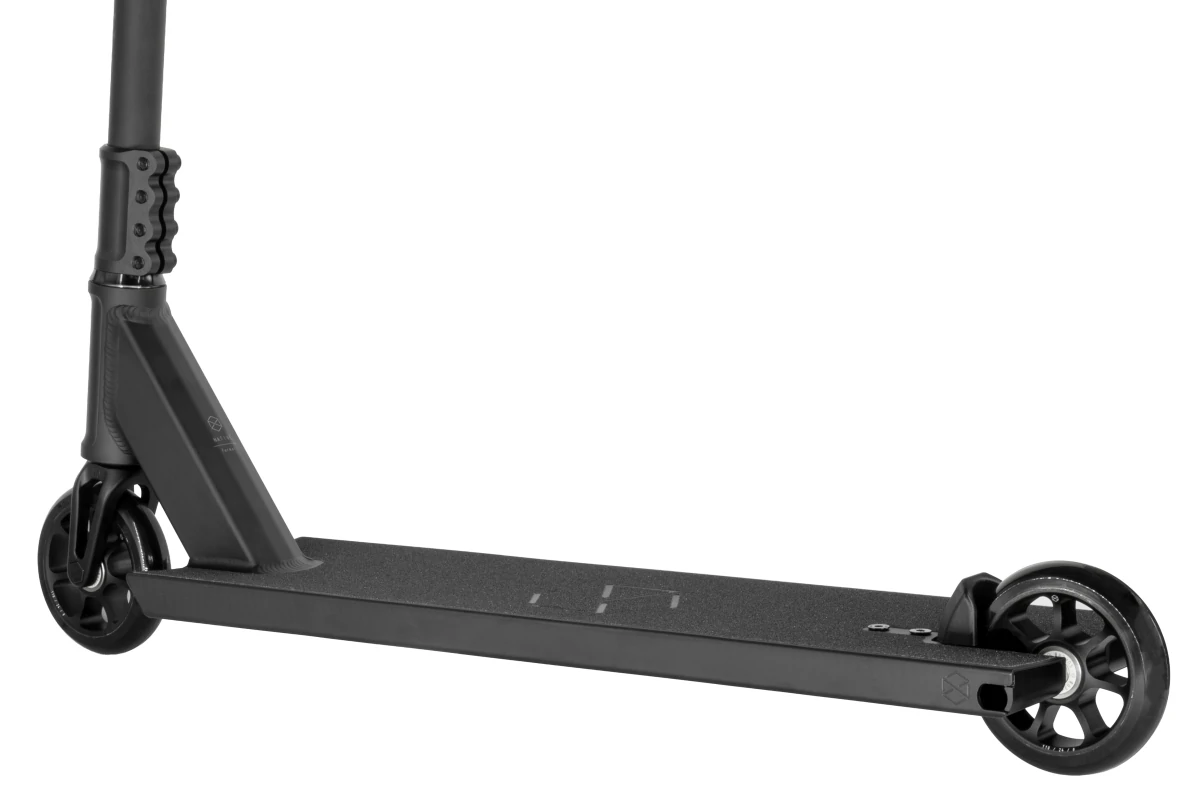 Trottinette Freestyle Native Format Noir – Street Haut de Gamme | Native Scooters